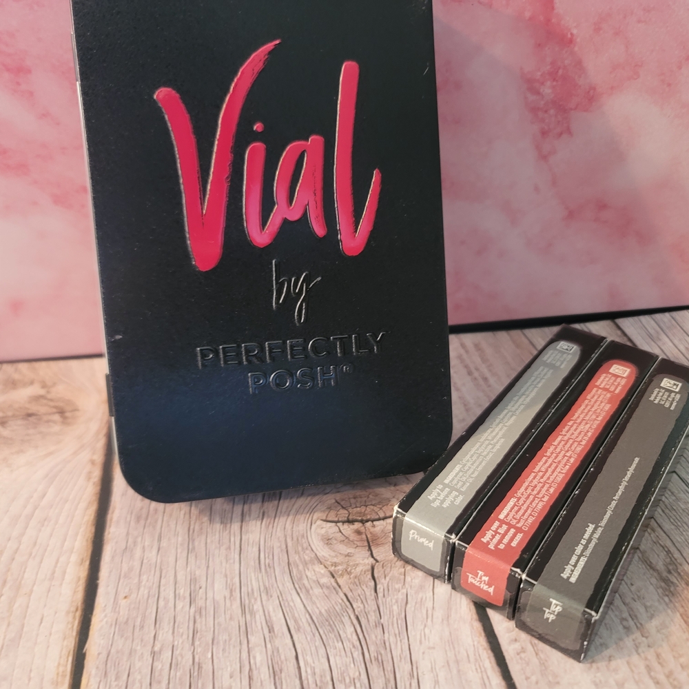 Perfectly Posh Vial Lip Set - I'm Touched